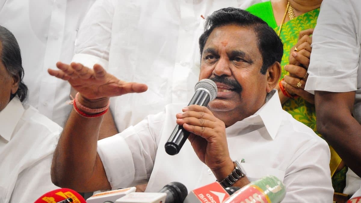 தமிழகத்தில் ரத்த ஆறு ஓடுகிறது-எடப்பாடி பழனிசாமி.